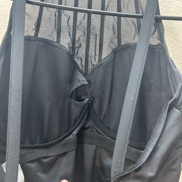 Magicsuit Mesh Overlay Monokini Swimsuit Size 8 One Piece Black Slimming - Picture 7 of 8